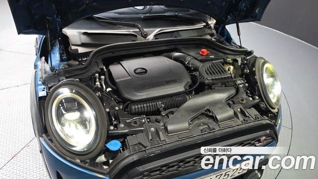 Mini Cooper S Convertible 2022 — фото 6 из 20