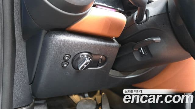 Mini Cooper S Convertible 2022 — фото 14 из 20