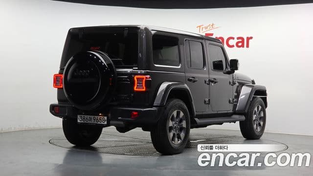 Jeep Wrangler 2019 — ფოტო 1/20