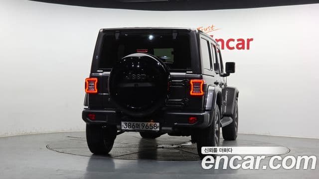 Jeep Wrangler 2019 — ფოტო 3/20