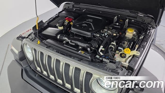 Jeep Wrangler 2019 — ფოტო 5/20