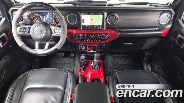 Jeep Wrangler 2019 — ფოტო 6/20