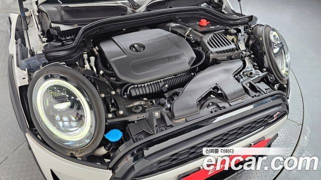 Mini Cooper S 2024 — ფოტო 15/20