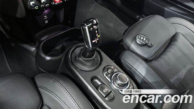 Mini Cooper S 2024 — ფოტო 14/20
