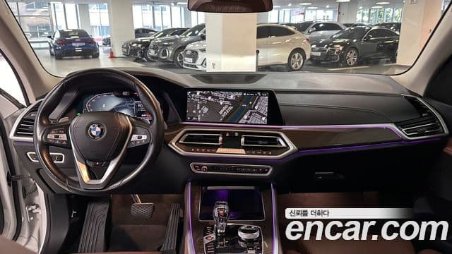 BMW X5 2022 — ფოტო 13/20
