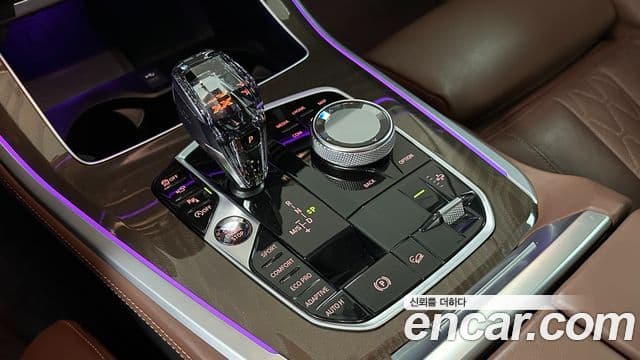 BMW X5 2022 — ფოტო 8/20