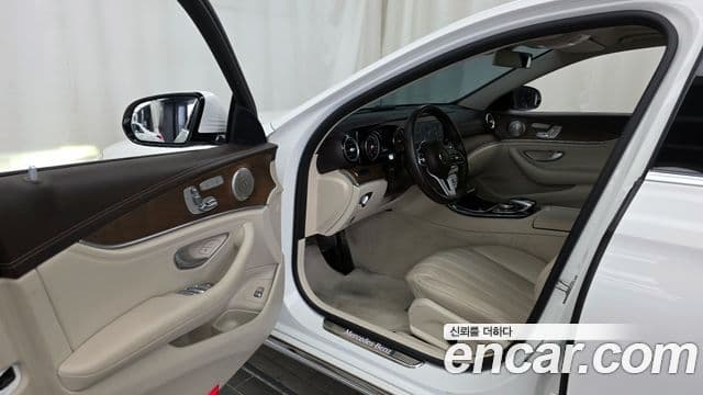 Mercedes-Benz E-Class 2019 — Şəkil 10/20