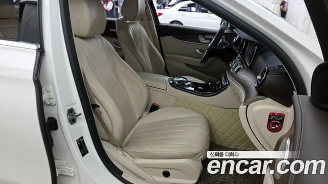 Mercedes-Benz E-Class 2019 — Şəkil 11/20