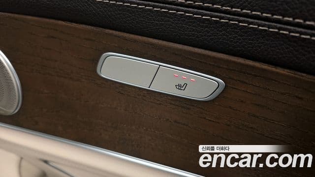 Mercedes-Benz E-Class 2019 — Şəkil 19/20