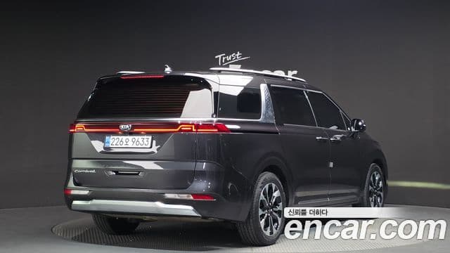 Kia Carnival 2021 — Şəkil 2/20
