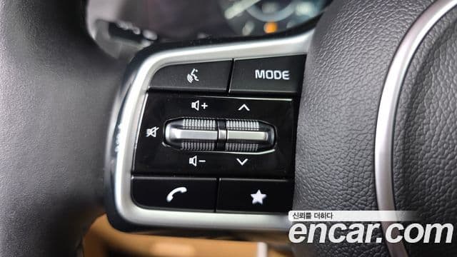 Kia Carnival 2021 — Şəkil 15/20