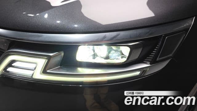 Kia Carnival 2021 — Şəkil 33/37