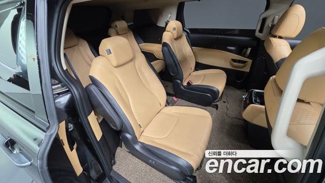 Kia Carnival 2021 — Şəkil 12/37