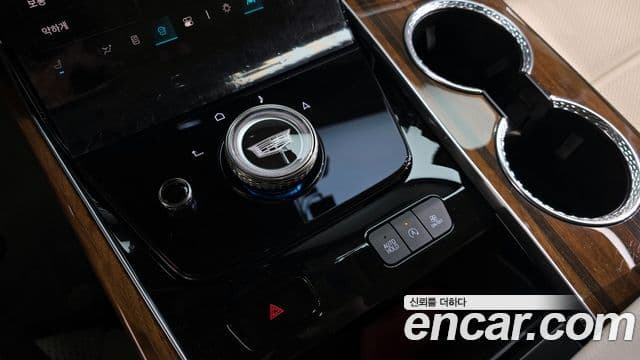 Cadillac Escalade 2025 — Şəkil 9/20