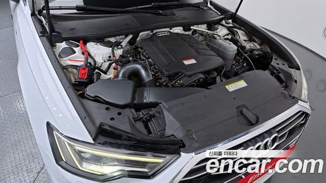 Audi A6 2020 — ფოტო 19/32