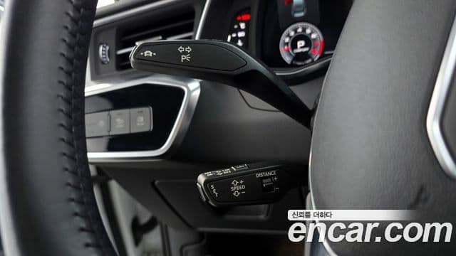 Audi A6 2020 — ფოტო 30/32