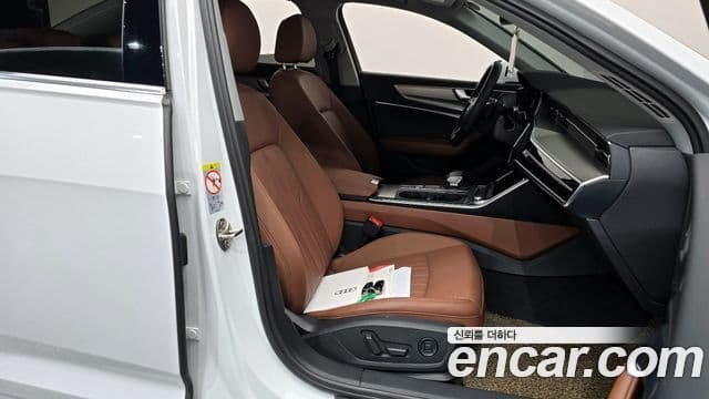 Audi A6 2020 — ფოტო 24/32