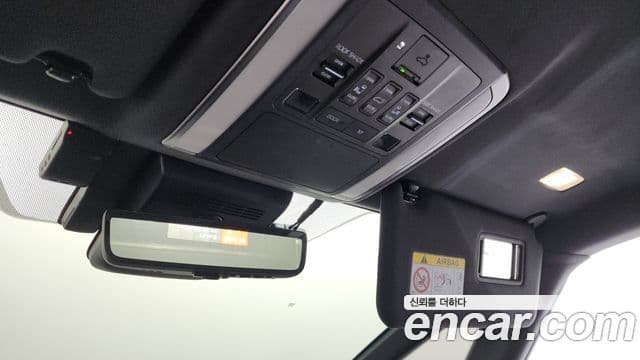 Toyota Alphard 2024 — ფოტო 20/20