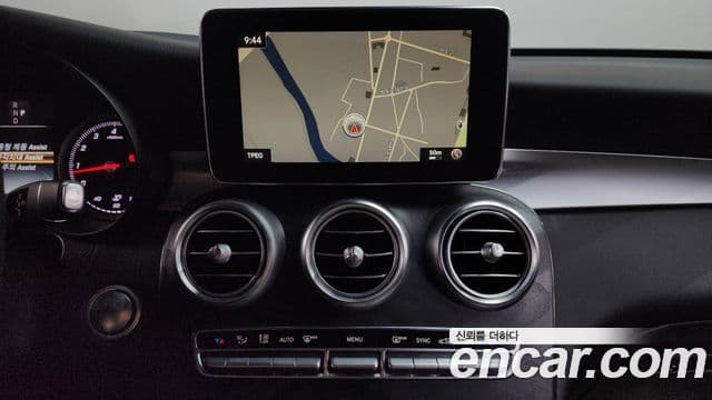 Mercedes-Benz GLC-Class 2019 — Şəkil 12/20
