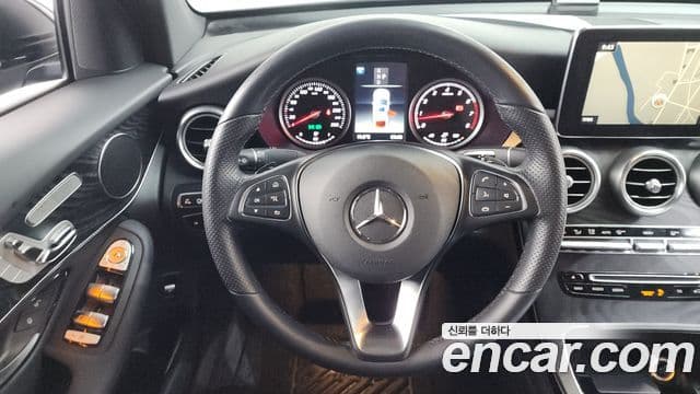 Mercedes-Benz GLC-Class 2019 — Şəkil 13/20