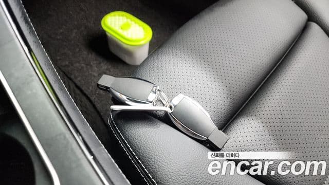 Mercedes-Benz GLC-Class 2019 — Şəkil 15/20