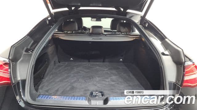 Mercedes-Benz GLC-Class 2019 — фото 17 из 20