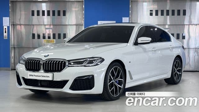 BMW 5 Series 2021 — Şəkil 9/20