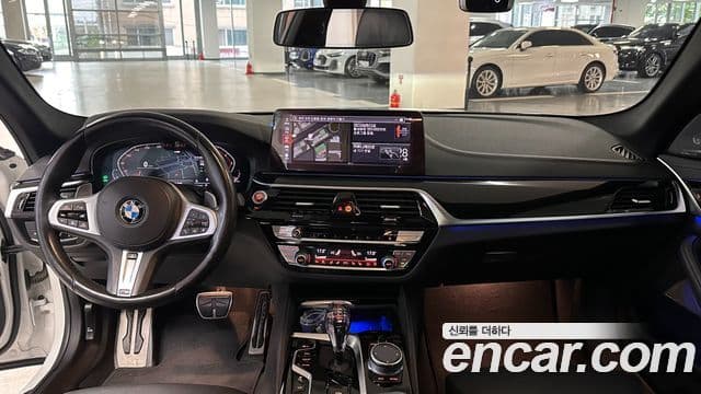 BMW 5 Series 2021 — Şəkil 10/20