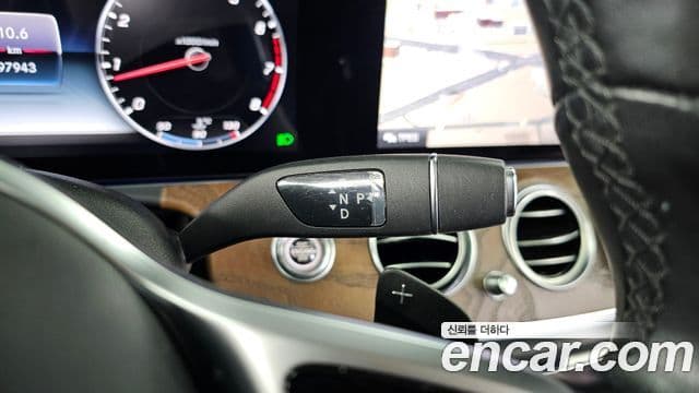 Mercedes-Benz E-Class 2019 — фото 9 из 20