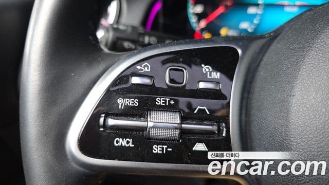 Mercedes-Benz GLB-Class 2022 — Şəkil 16/20