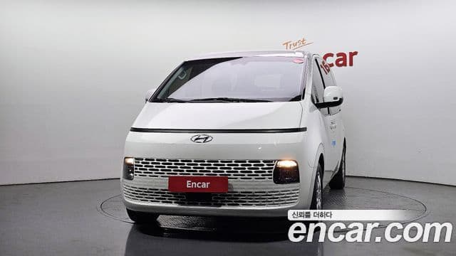 Hyundai Staria 2022 — ფოტო 3/20