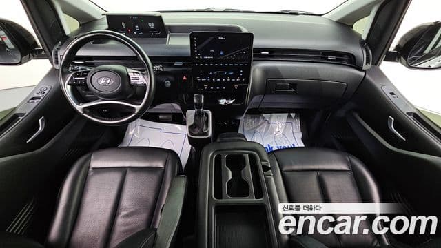 Hyundai Staria 2022 — ფოტო 7/20