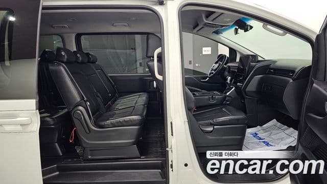 Hyundai Staria 2022 — ფოტო 12/20