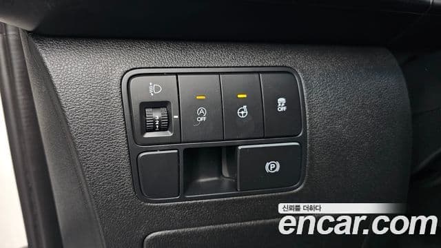 Hyundai Staria 2022 — ფოტო 13/20