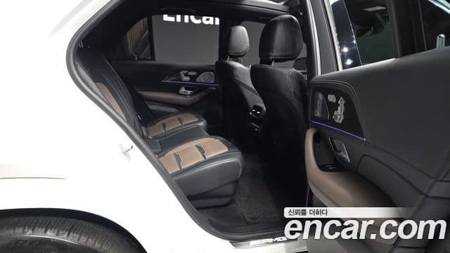 Mercedes-Benz GLE-Class 2021 — ფოტო 12/20