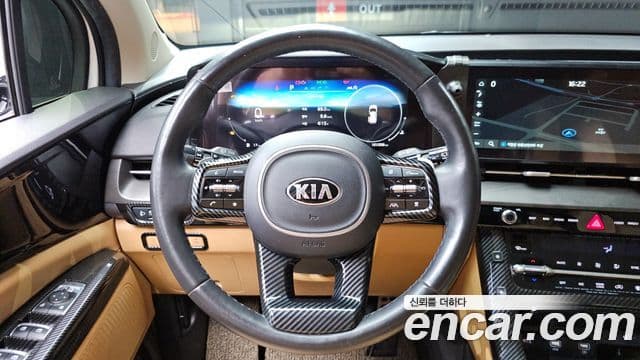 Kia Carnival 2021 — Фото 13/20