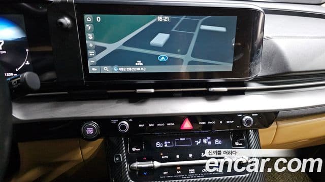 Kia Carnival 2021 — Фото 16/20