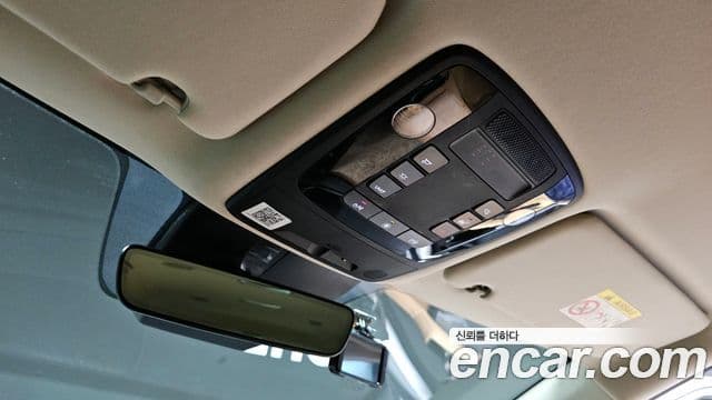Kia Carnival 2021 — Фото 19/20