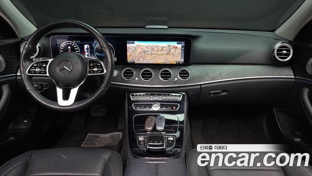 Mercedes-Benz E-Class 2019 — Фото 10/20