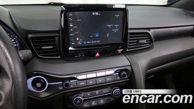 Hyundai Veloster 2018 — ფოტო 14/20