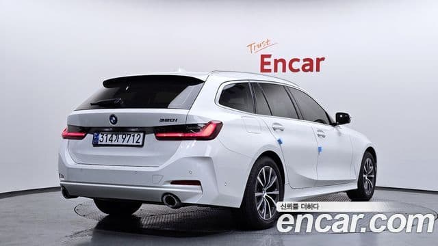 BMW 3 Series 2024 — ფოტო 2/20