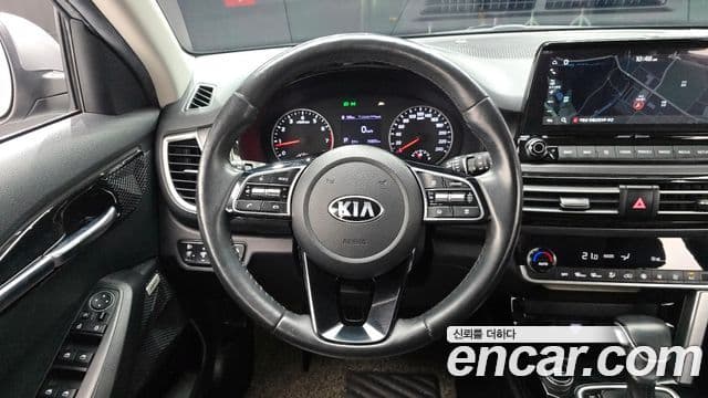 Kia Seltos 2021 — Şəkil 13/20