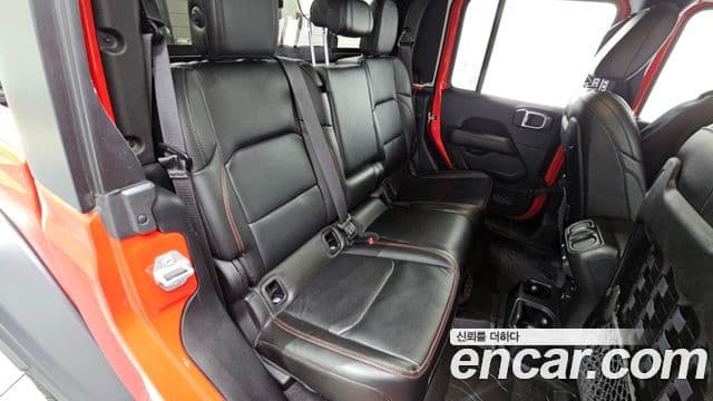Jeep Gladiator 2021 — ფოტო 12/20