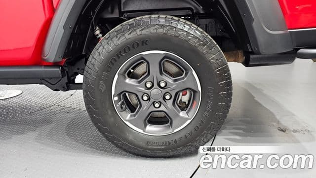 Jeep Gladiator 2021 — Photo 3/30