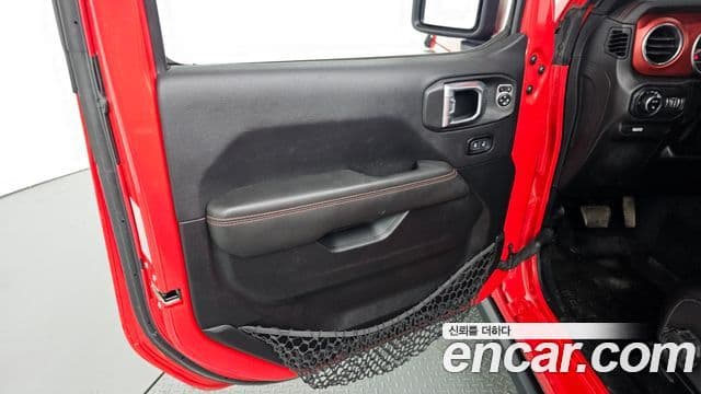 Jeep Gladiator 2021 — Photo 14/30
