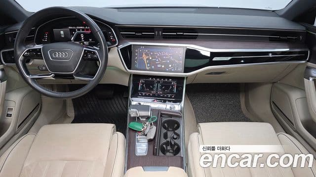 Audi A7 2022 — ფოტო 7/20