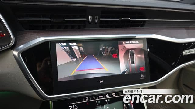 Audi A7 2022 — ფოტო 15/20