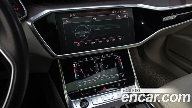 Audi A7 2022 — ფოტო 16/20