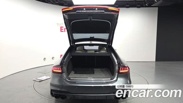 Audi A7 2022 — Photo 4/37