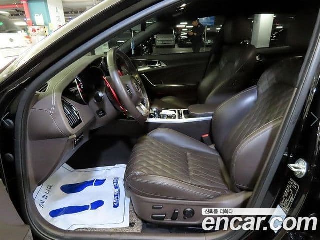 Kia Stinger 2021 — фото 5 из 20